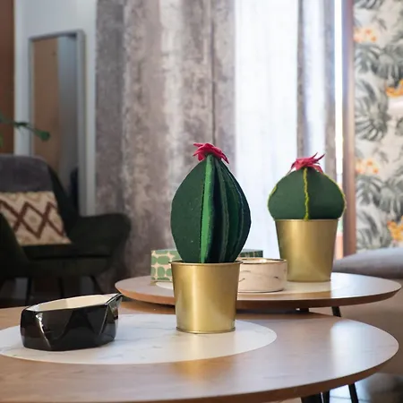 Attik Apartment *